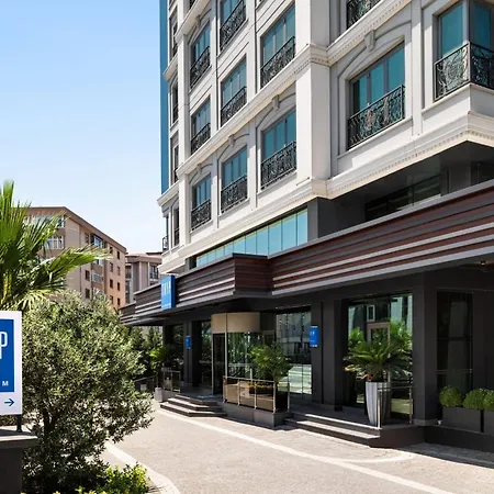 Tryp By Wyndham Maltepe Szálloda