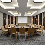 Hotel Tryp By Wyndham Maltepe 3*