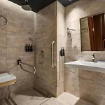 Hotel Tryp By Wyndham Maltepe 3*