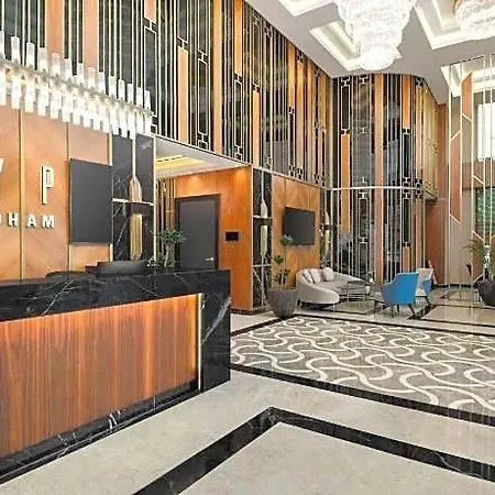 Hotel Tryp By Wyndham Maltepe 3*