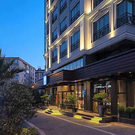 Tryp By Wyndham Maltepe Hotel 3*